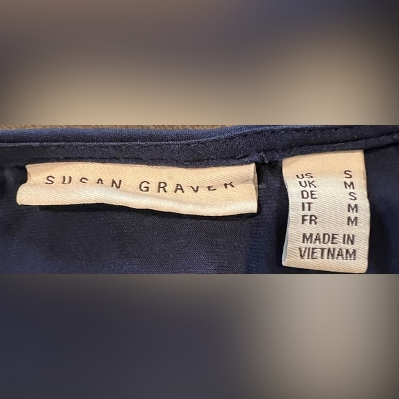 Susan Graver Liquid Knit Tunic with Printed Woven Back small - Picture 4 of 4